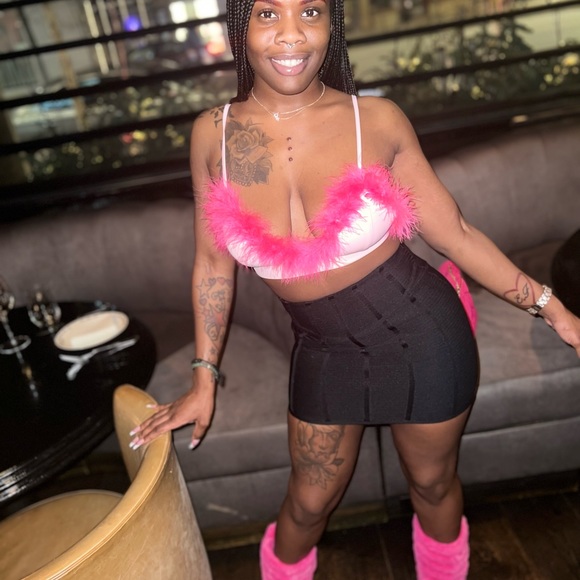 Pink top - Picture 3 of 3